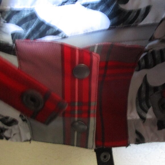 BILLABONG AVID POINT DRY JACKET15,000 MM WATERPROOF RATING 10,000 BREATHIBILITY - Picture 7 of 14